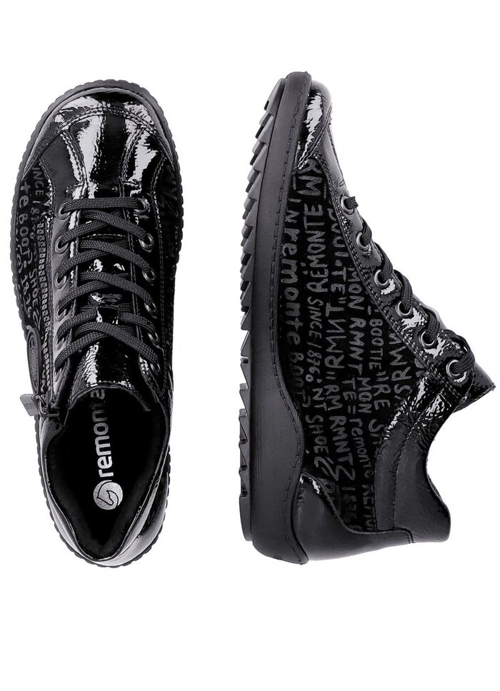 Remonte veterlaarsje gemaakt van crashlak 