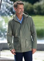 Jas van &ldquo;New Canadian&rdquo; 