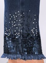 Premium jeans met franjes aan de zoom. 