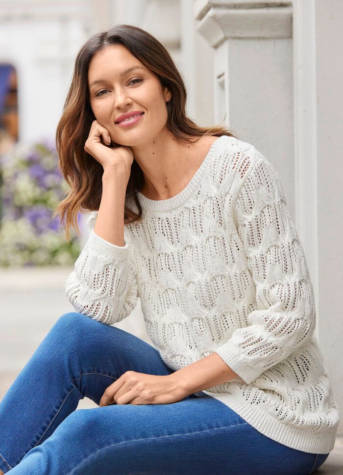 Trui met subtiel paillettengaren 