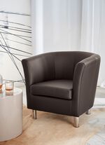 Elegante fauteuil op een stevig houten onderstel MODDER