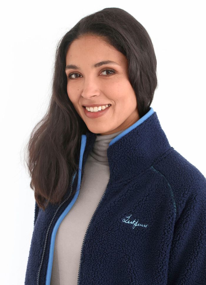 Korte jas met gebonden pluche binnenkant 