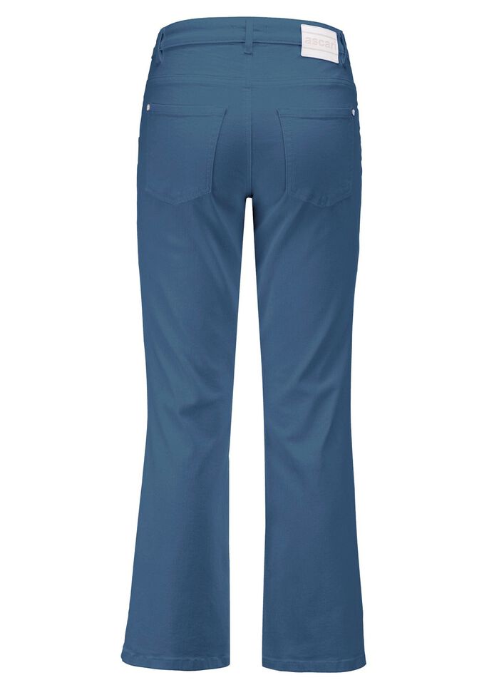 Magic-jeans met licht uitlopende pijpen  