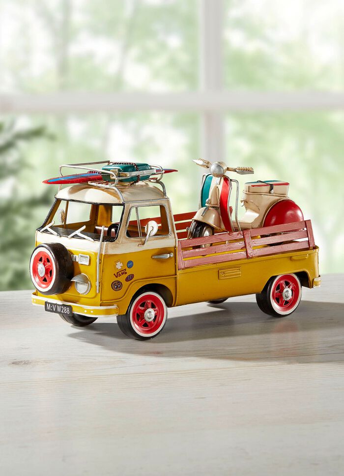 VW Bus T2 met scooter 