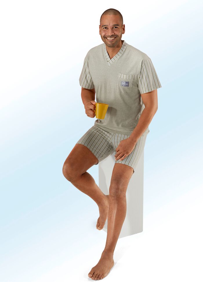 G&ouml;tting shorty met V-hals, borstzak, natuurlijke vezel 