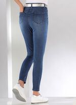 Jeans met geborduurde bloemetjes en strass-steentjes 