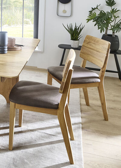 Stoelen met frames van massief, geolied eikenhout 