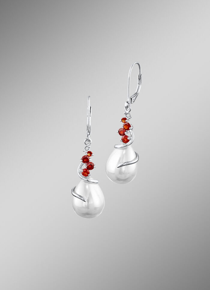 Oorbellen met zoetwaterparels in druppelvorm 