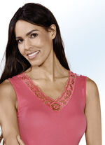 Set van twee overhemden met borduurwerk van kant 