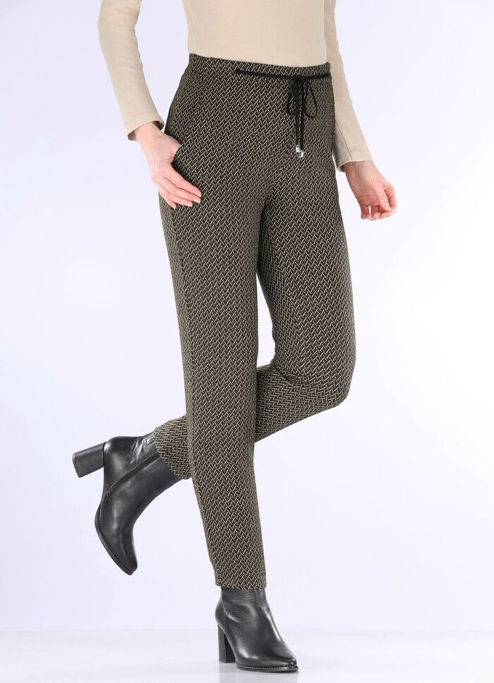 Broek met visgraatmotief 