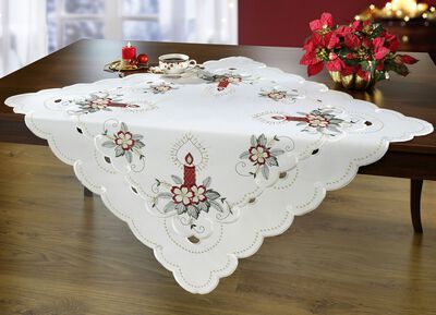 Kerstachtige tafel- en kamerdecoratie 