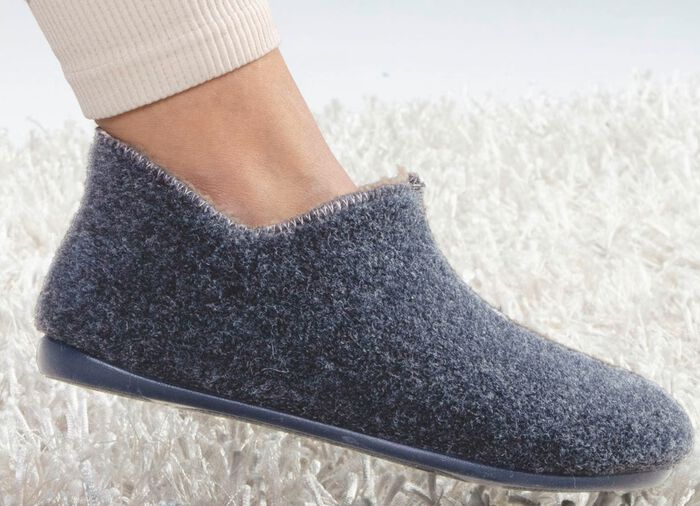 Laurina vilten pantoffels gemaakt van gerecycled polyester 