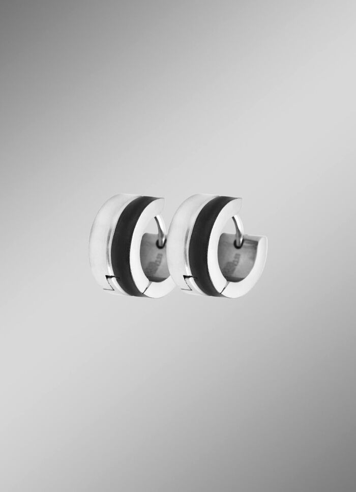 Mannelijke en expressieve creolen 