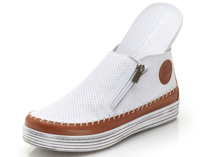 Gemini laarsje met decoratieve perforatie 