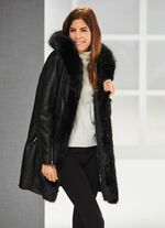 Lange jas met krokodillenmotief 