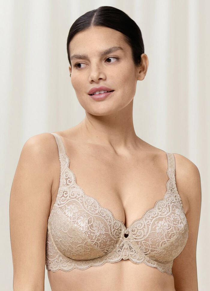 Triumph Amourette beugelbh met elastische kant POEDER