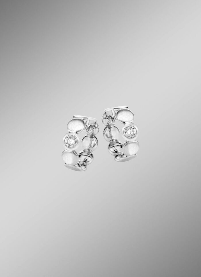 Elegante creolen met zirkonia 