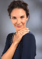 Damesring met 72 diamanten en 46 briljanten 