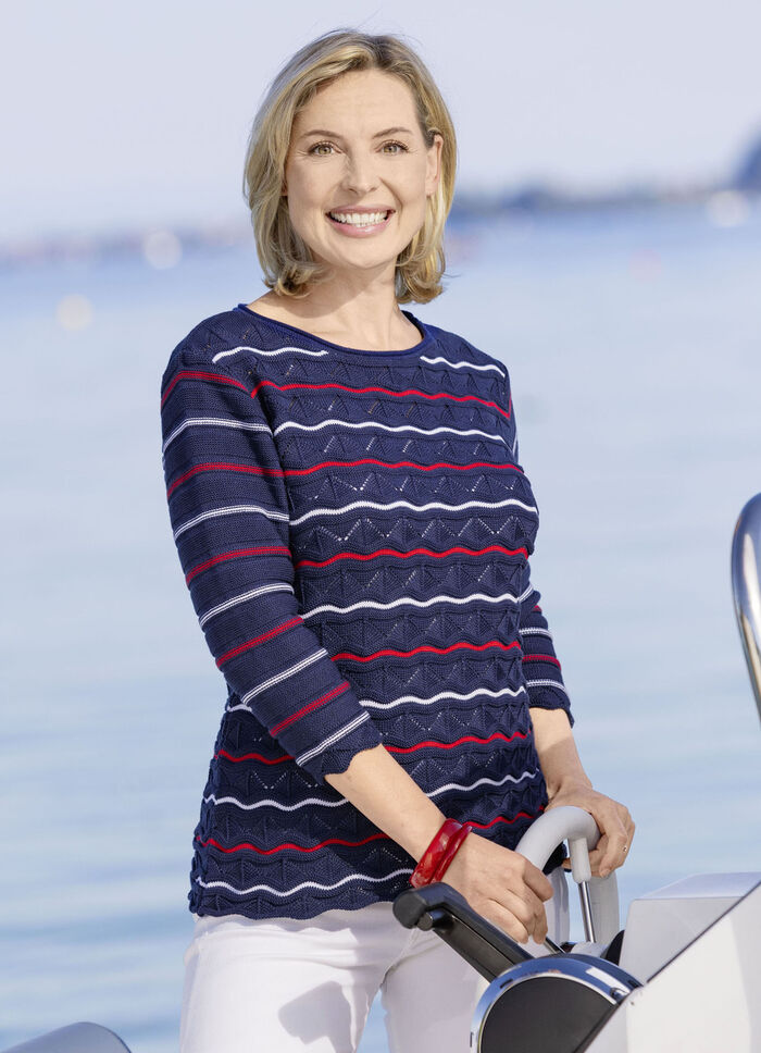 Trui met fijne streepjes 