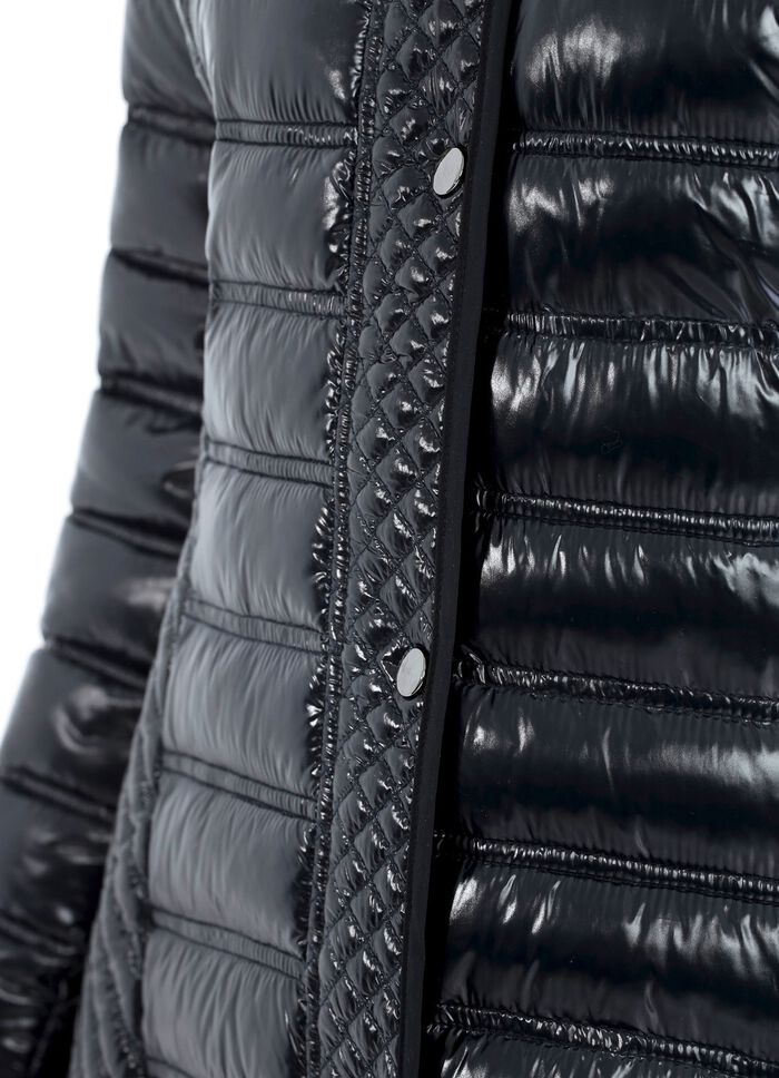 Jas met verschillende quiltvariaties 