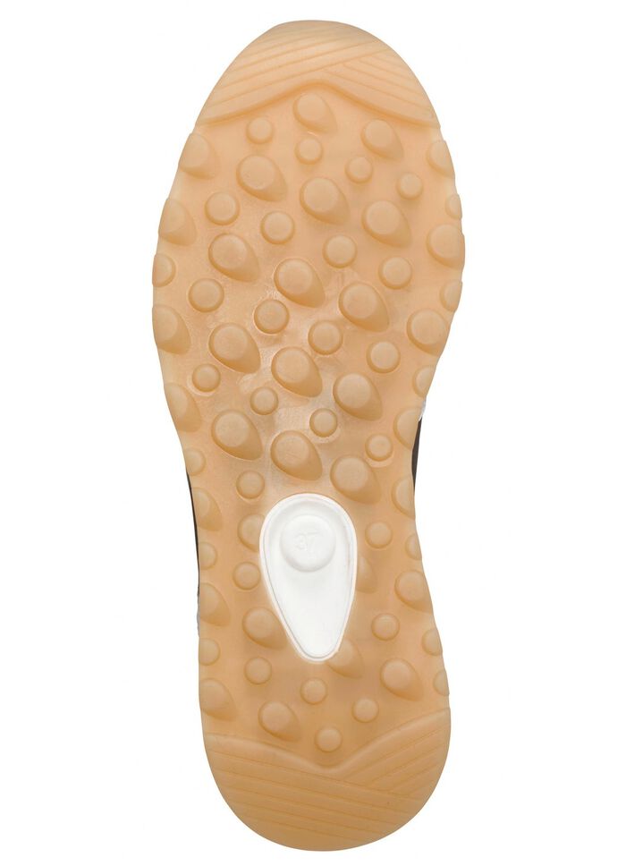 Sneakers in een modieus design 