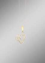 Hartvormige hanger met 45 diamanten 