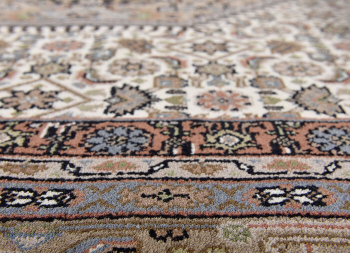 Handgetufte bruggen en tapijten van 100% scheerwol BEIGE