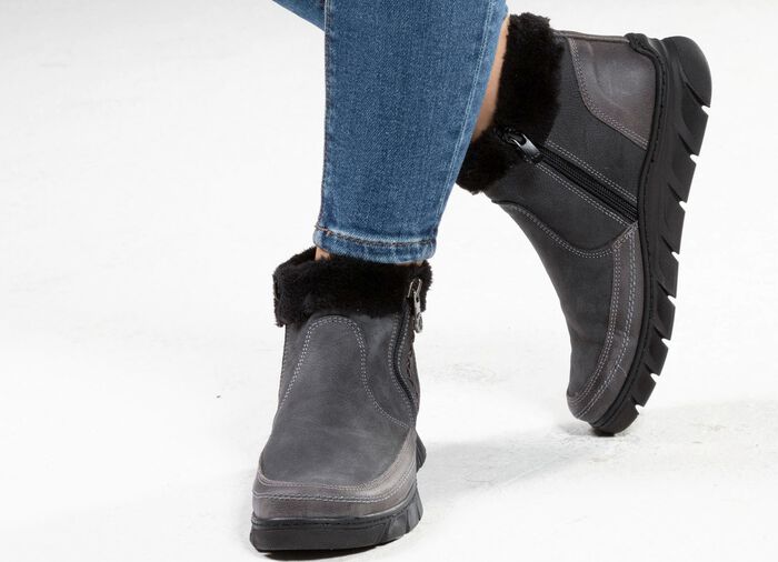 ELENA EDEN laarsje met zwarte pluche kraag 