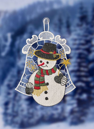 Raamschildering met sneeuwmanmotief 