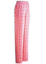 Broek met modieuze wijdte 