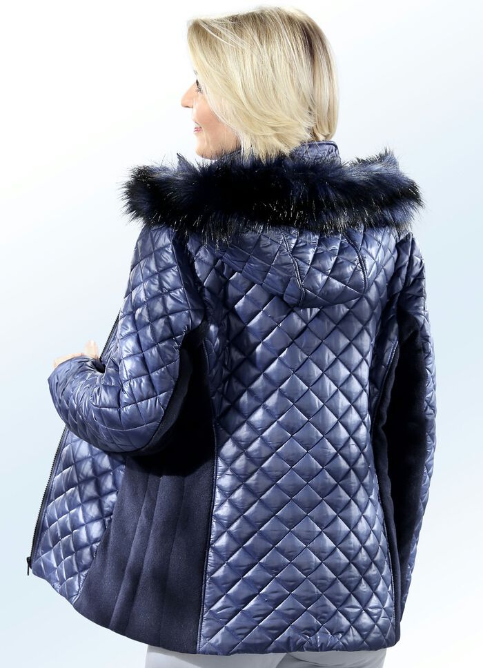 Jas met kunstbontkraag 