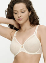 Triumph Signature transparante, minimalistische beugelbeha met voorgevormde cups ECRU