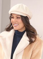 Seeberger, dames krantenjongenspet met smalle klep WIT