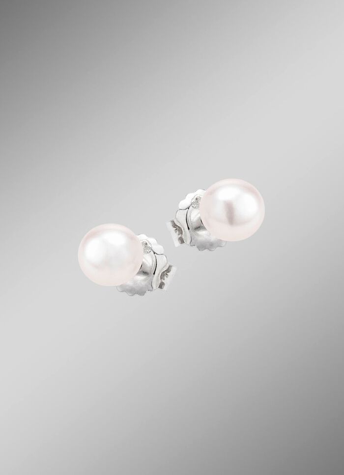 Oorstekers met zoetwaterparels 