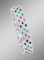 Armband met robijnen, smaragden en zwarte saffieren 