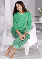 Pyjama met ronde hals van badstof-stretch met een garengeverfd gestreept dessin 