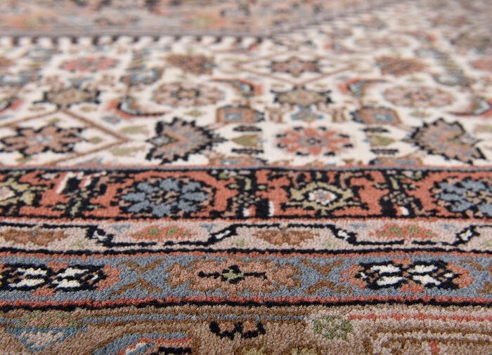 Handgeknoopte bruggen, tapijten en galerijen van 100% scheerwol 