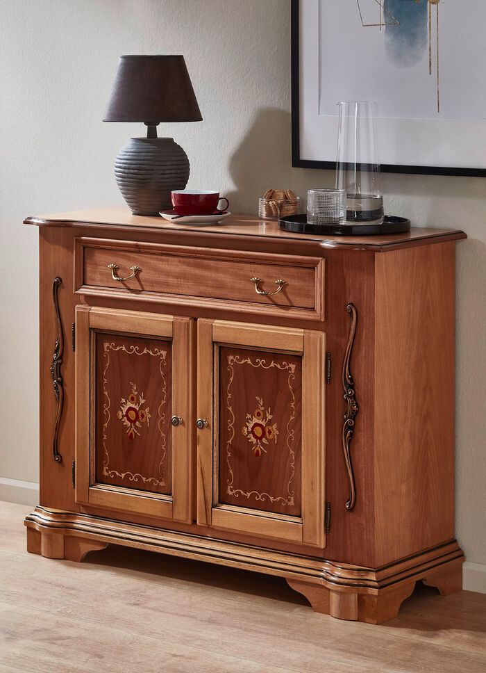 Gedeeltelijk massieve ladekasten met inlegwerk 