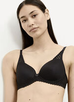 Triumph Aura Spotlight beugelbeha met elastische kant ZWART