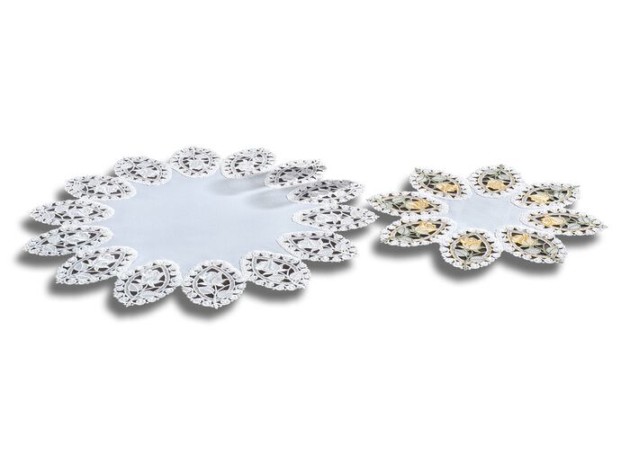 Tafelkleed gemaakt van echt Plauenkant 