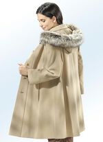 Licht uitlopende jas 