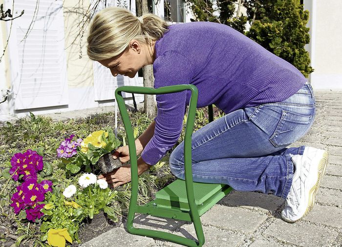 Knie stoel om op te zitten en te knielen met metalen frame 