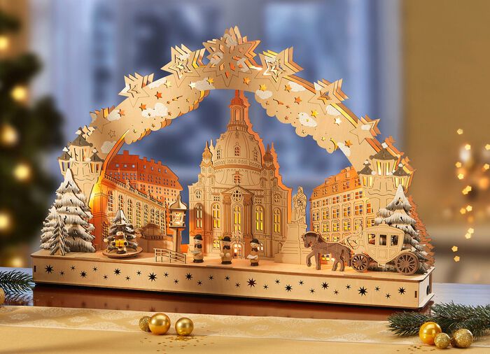 Op batterijen werkende kaarsenboog van hout 