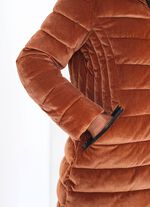 Korte jas met afneembare capuchon 