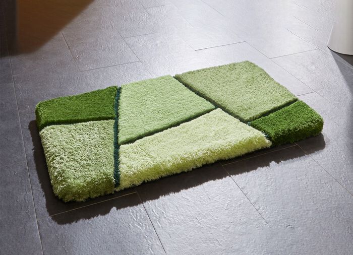 Kleurrijke badkamerset met antislip achterkant GROEN