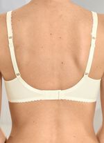 Felina beugelbeha met mooi geborduurd kant 