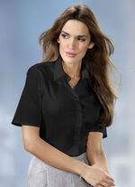 Gemakkelijk te combineren blouse ZWART