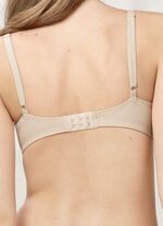 Triumph Amourette beugelbh met elastische kant POEDER