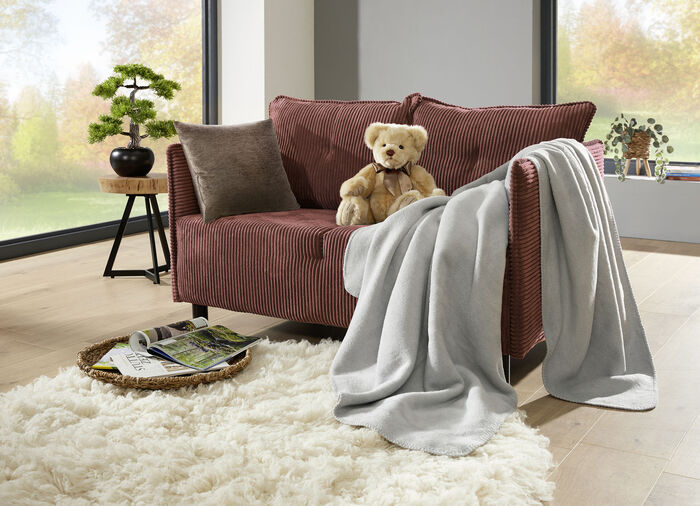 Gestoffeerd meubilair met decoratieve corduroy bekleding 