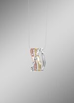 Hanger met 8 briljanten en 24 diamanten 